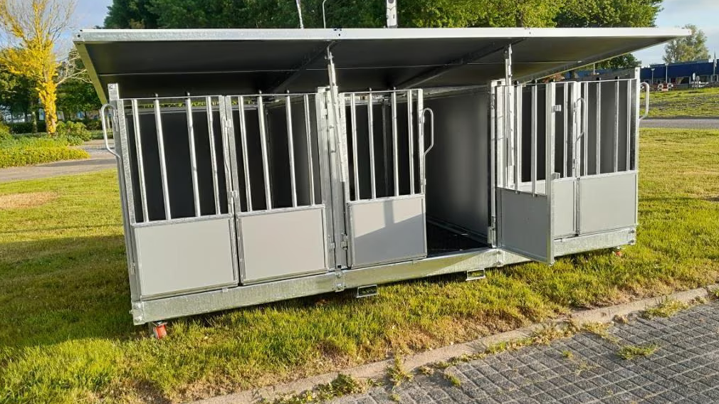 Kalverhuisvesting voor buiten: gezonde kalveren in de open lucht