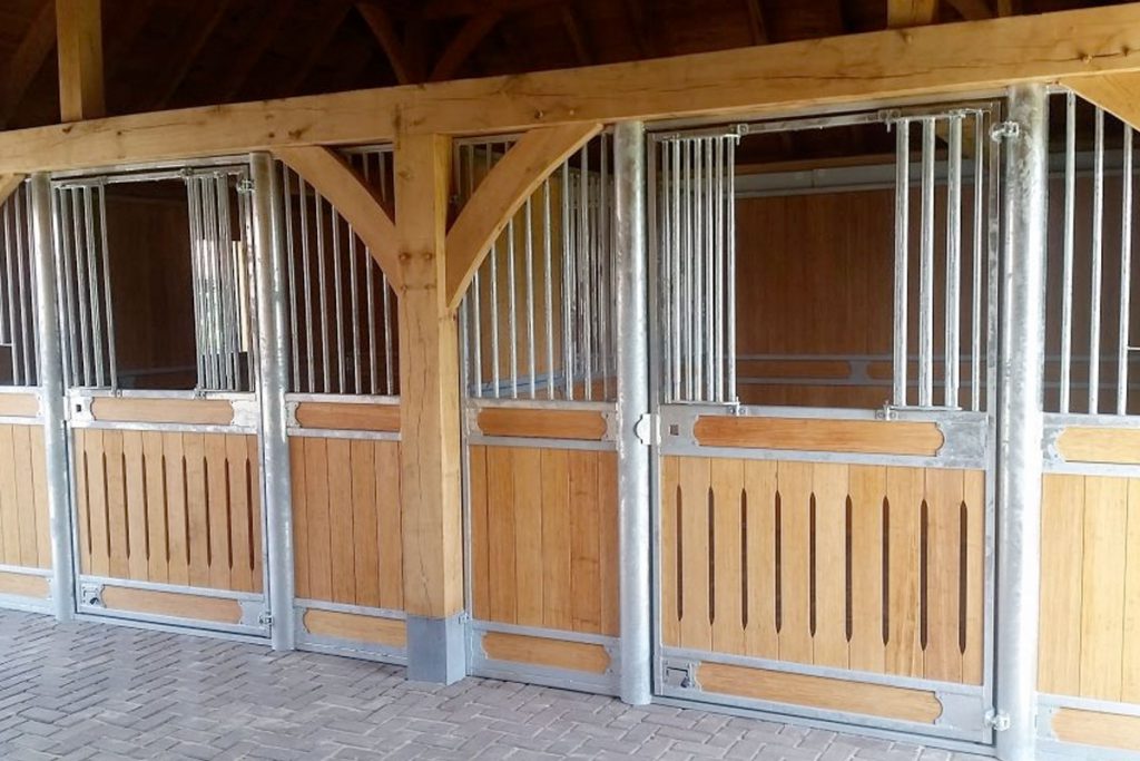 Webshop met paardenbox planken